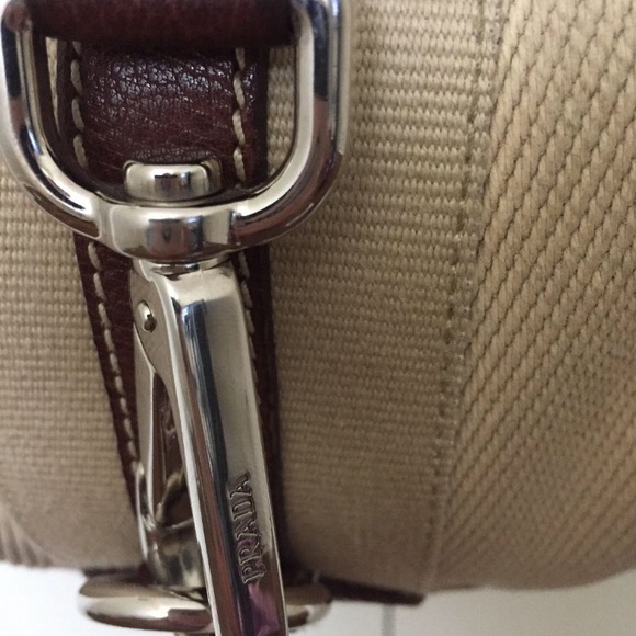 💯% Authentic Prada Milano Shoulder bag - Picture 7 of 7